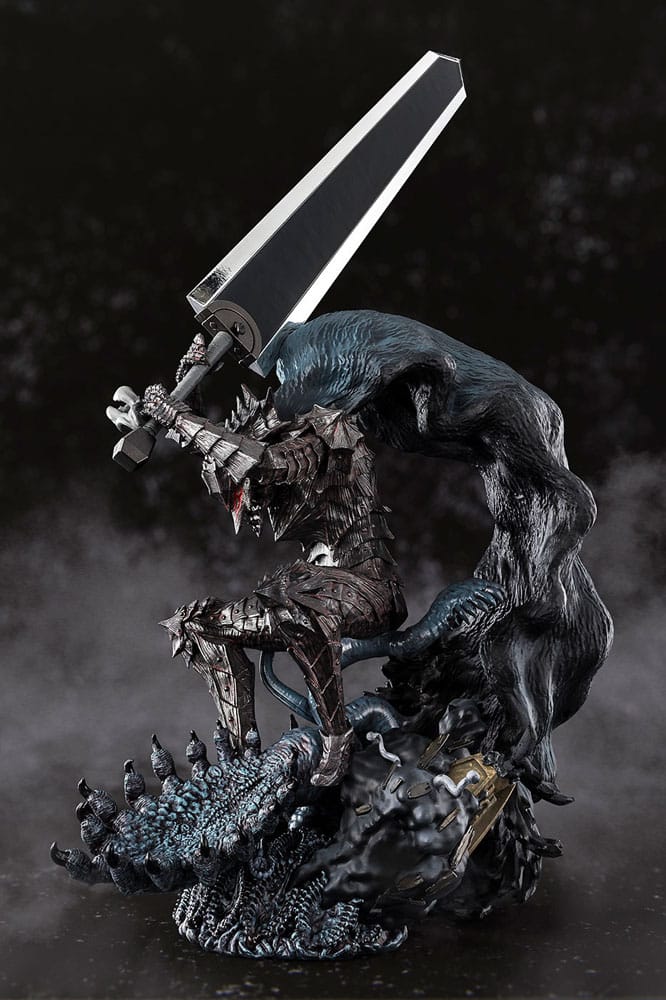 Berserk - Guts Metallic Touch Berserker Armor - 35 cm - FiguartsZERO