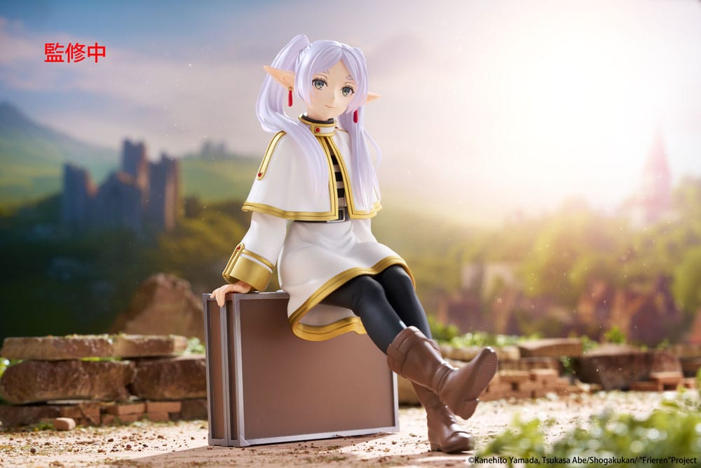 Frieren: Beyond Journey's End - Frieren Desktop Cute Figure Frieren Trunk Case Ver. - Taito Prize