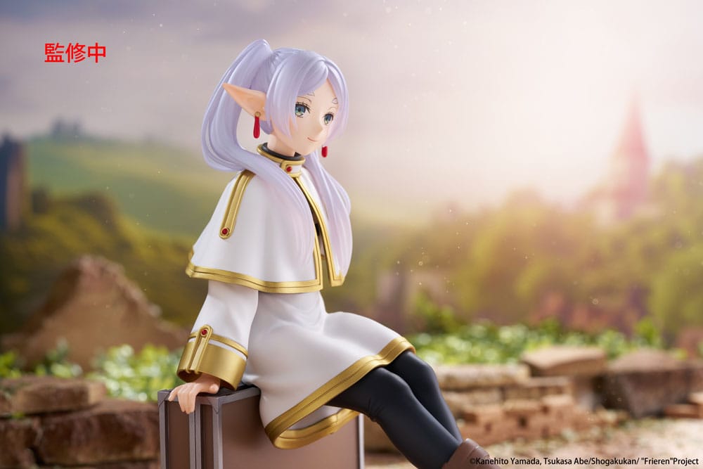 Frieren: Beyond Journey's End - Frieren Desktop Cute Figure Frieren Trunk Case Ver. - Taito Prize