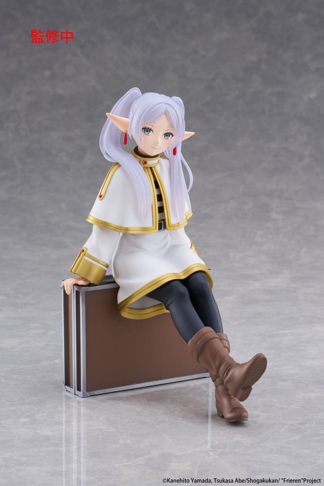 Frieren: Beyond Journey's End - Frieren Desktop Cute Figure Frieren Trunk Case Ver. - Taito Prize